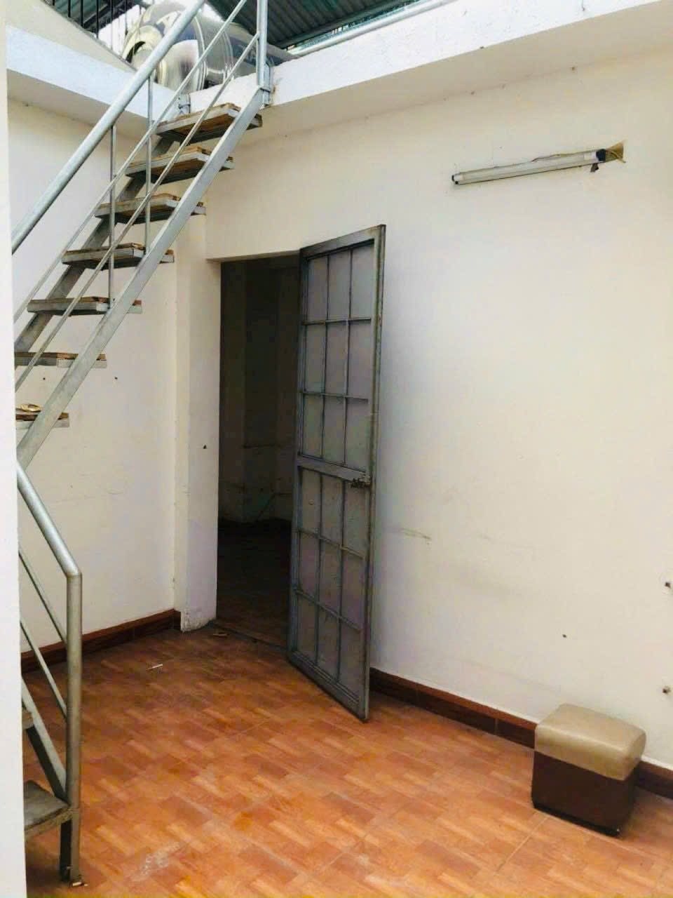 Cho thuê Phố Xã Đàn 5 tầng x 32m2, 3 ngủ, 4 vệ sinh, 12.5 Triệu - Ảnh 1